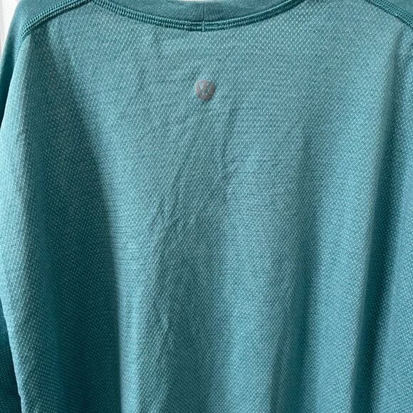 Lululemon Men’s Tech Short- Sleeve Shirt Size L - Picture 2 of 2
